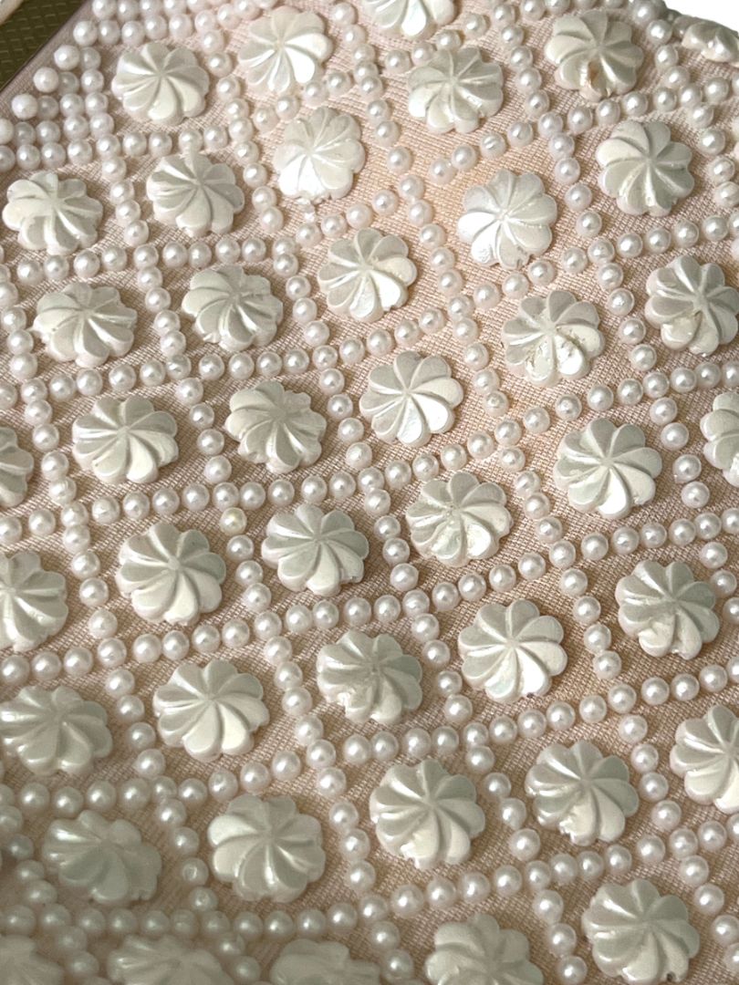 Small White Beaded Evening Bag Gold Chain And Kisslock Purse Handbag Vintage