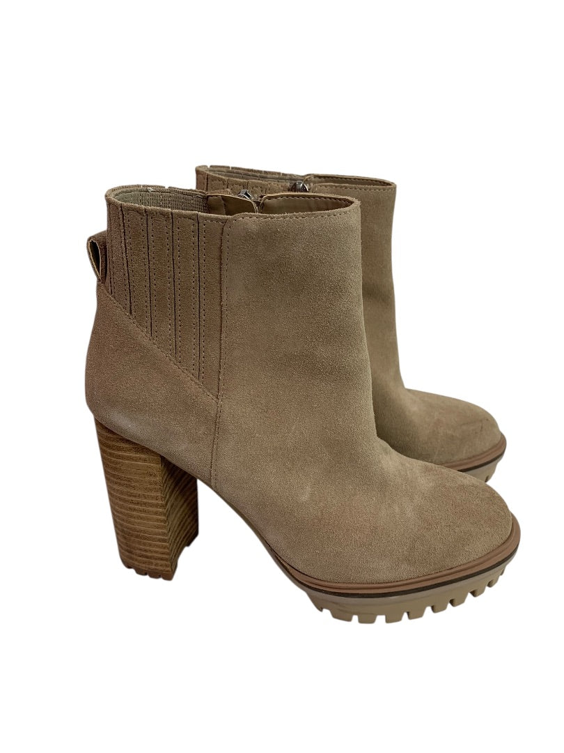 Size 6M Vince Camuto Womens Heeled Booties Truffle Taupe Suede Ernessa