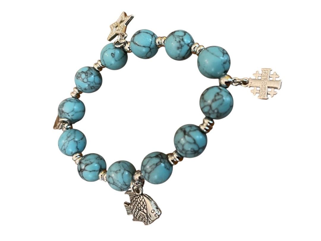 Beaded Stretch Silvertone Fish Feather Star Jerusalem Cross Bracelet Blue NWOT