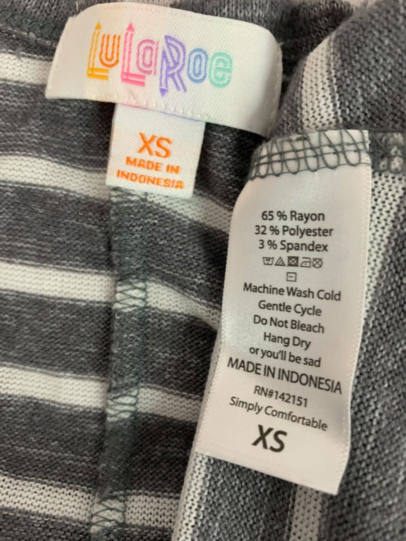 Size XS LulaRoe Sarah Cardigan Duster Long Gray White Pockets