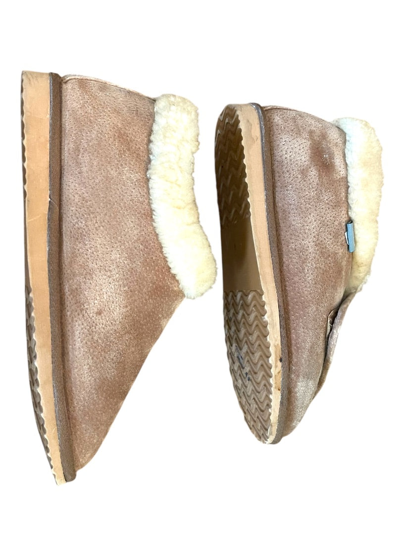 Size 11 (Mens 9) Cloud Nine Adjustable Wrap Sheepskin Slipper Brown Unisex