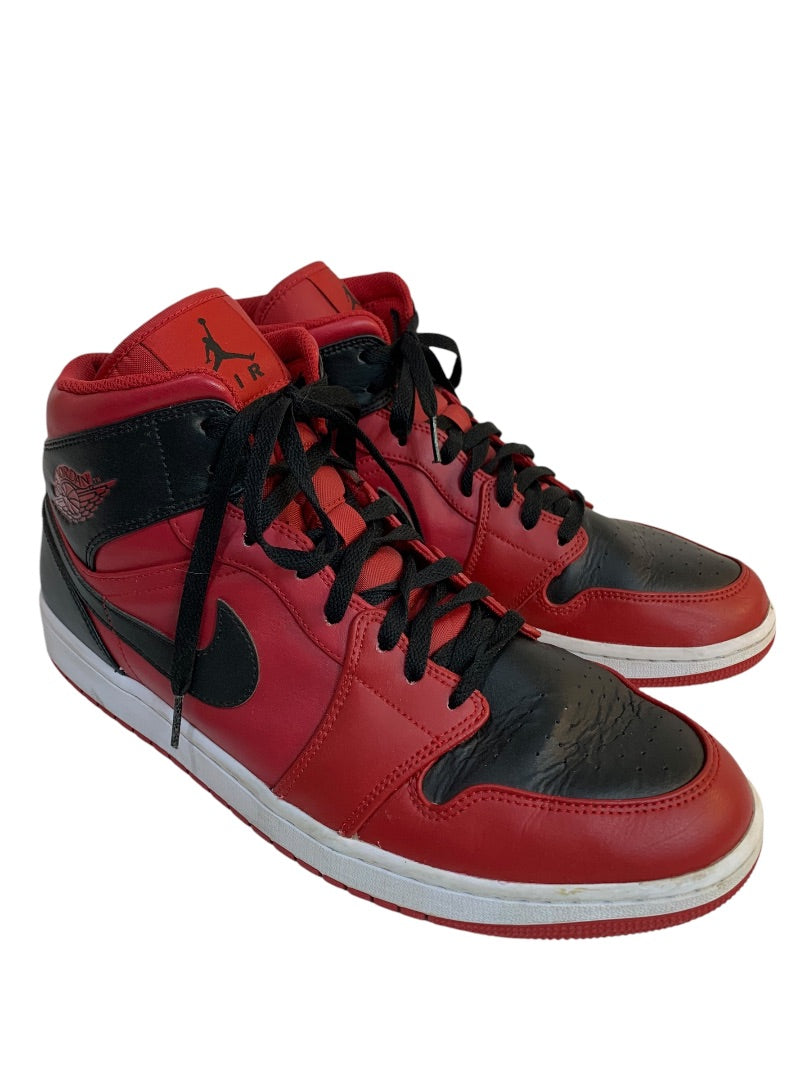 Size 13 Nike Air Jordan 1 Mid Reverse Bred Red Black Sneaker 2021 554724-660