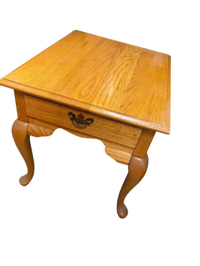 Broyhill Solid Oak End Table Country French Drawer 22"L x 27"D x 24"H