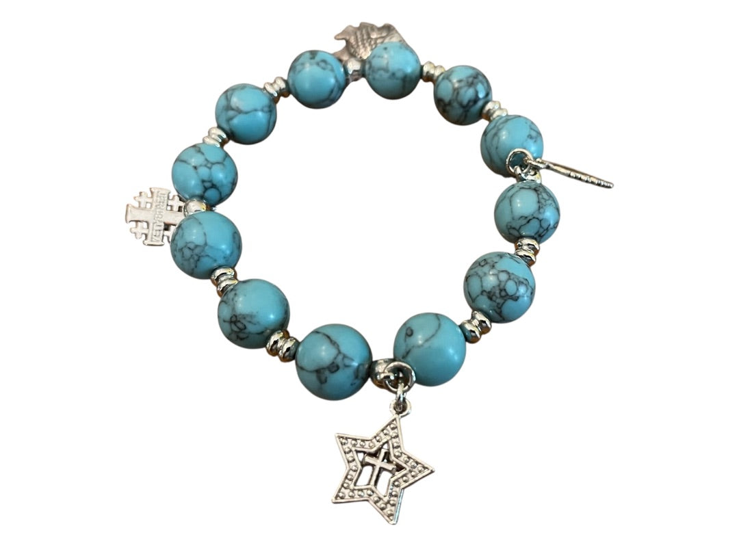 Beaded Stretch Silvertone Fish Feather Star Jerusalem Cross Bracelet Blue NWOT