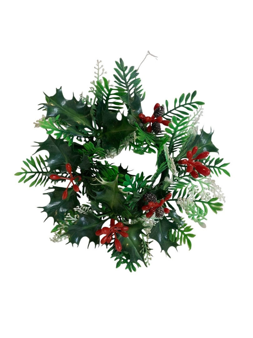 Midcentury Plastic Small Holiday Wreath Ring Holly Pinecone 9 inch