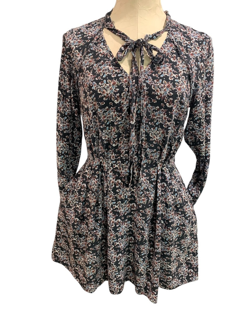 Small Dolce Vita Silk Floral Print Long Sleeve Dress V-Neck Tie Pockets