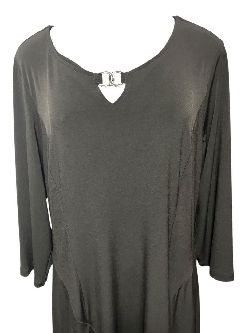 Large Susan Graver Pull Over Liquid Knit Enamel Detail Dress Blacck