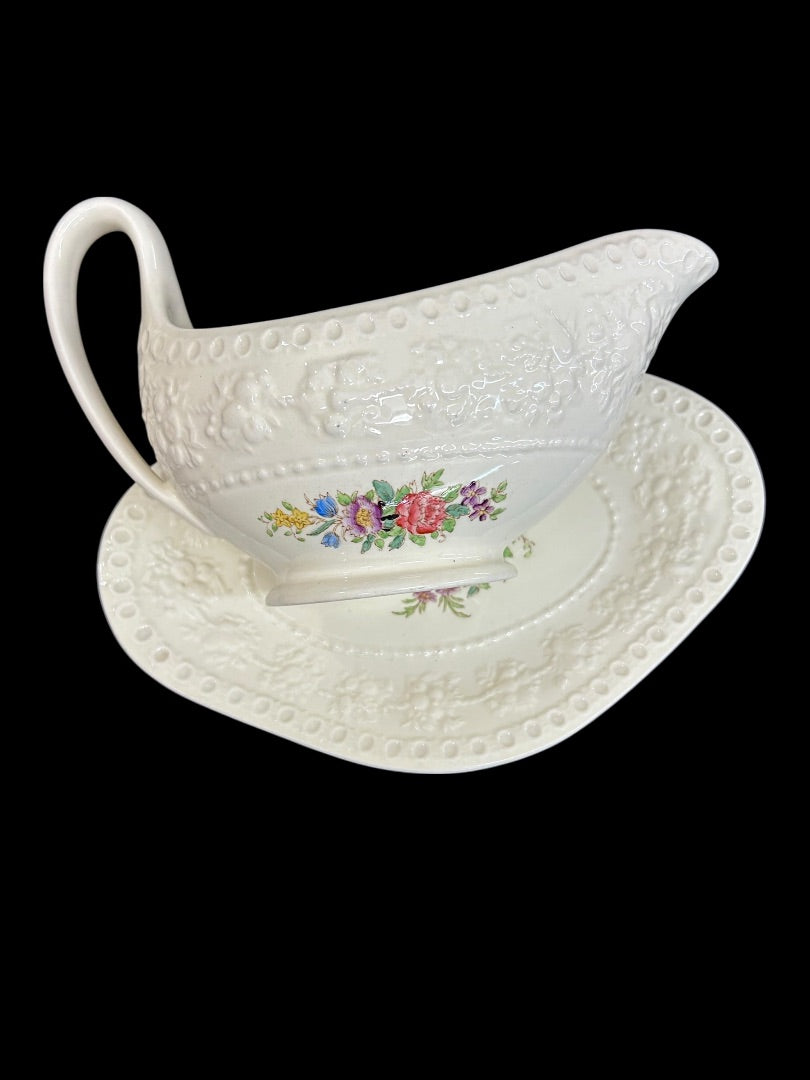 1940s Wellesley Wedgwood Ullswater China Gravy Boat and Underplate