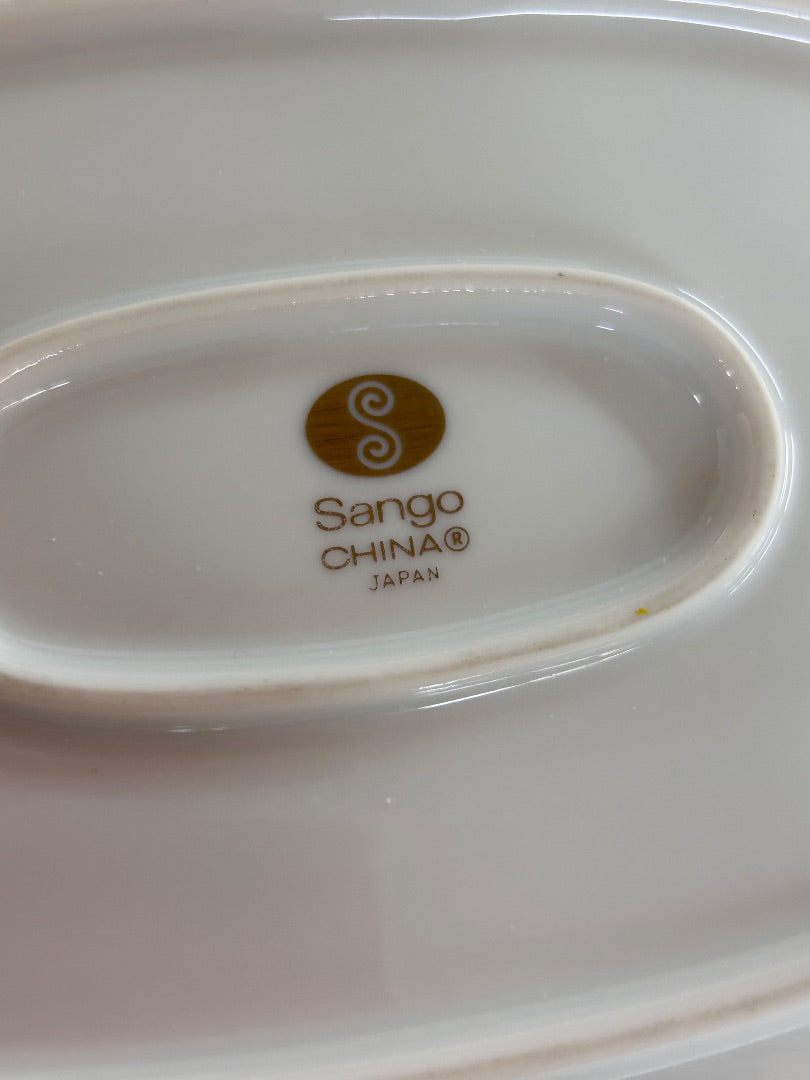Sango Royalty Pattern White Gold Trim Gray Boat with Attached Underplate 1970s