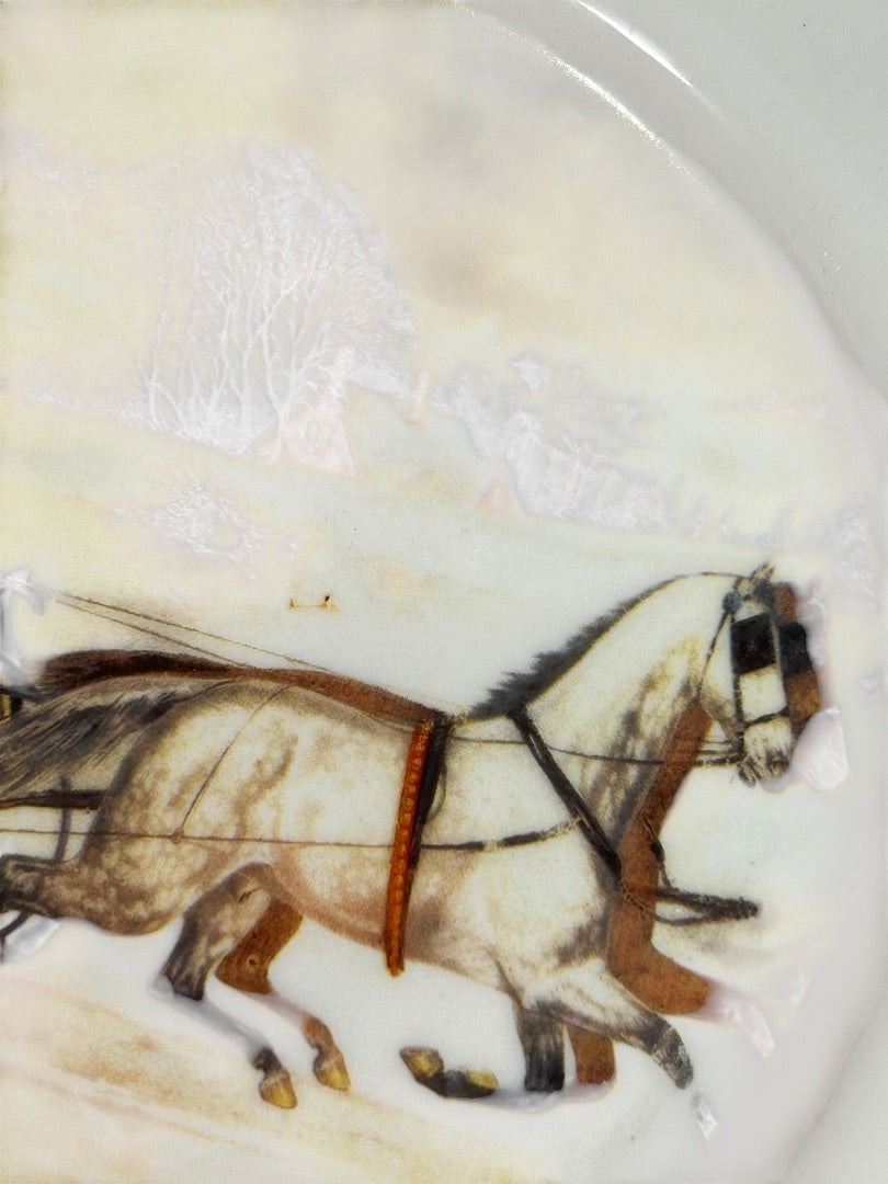 Currier and Ives 2001 Decorative 8 Inch Plate Sleigh Horse Winter