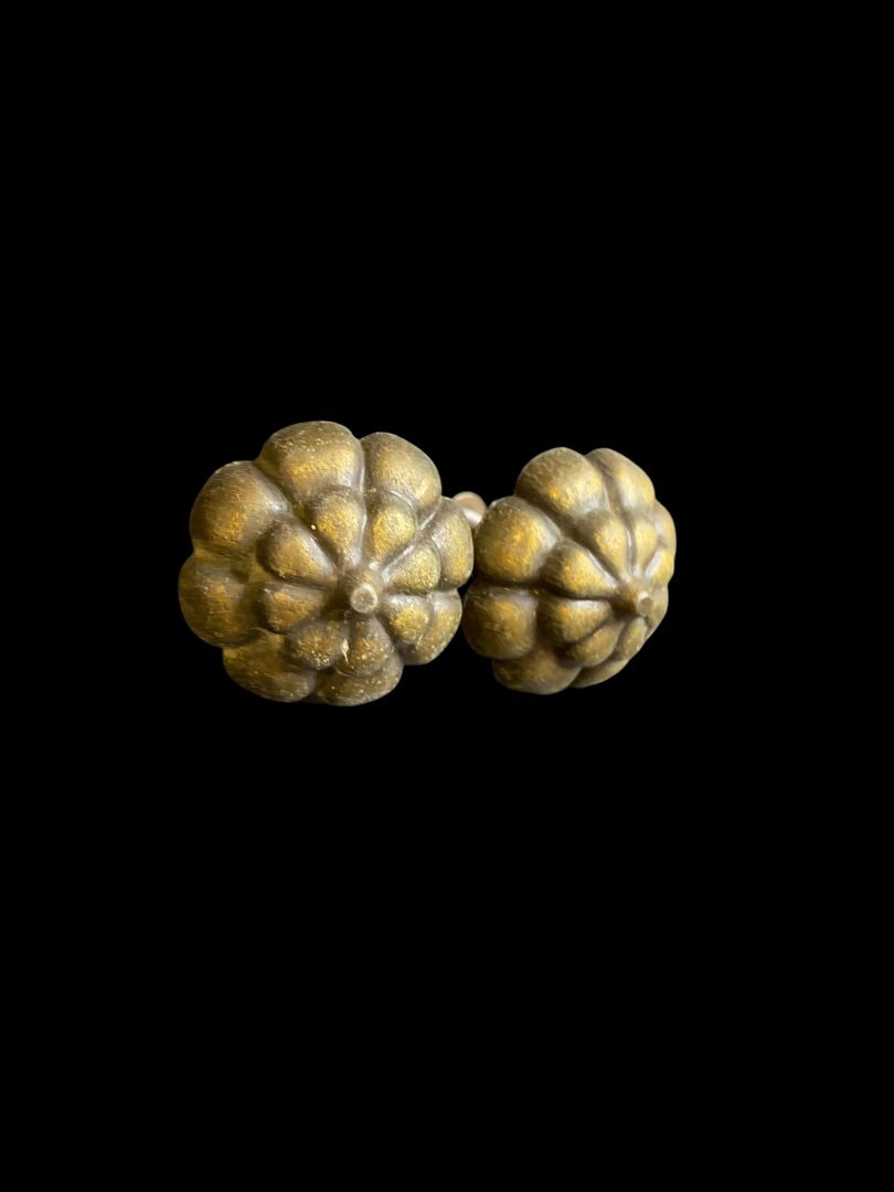 Set of 2 Brass Pumpkin Style Floral Drawer Pull Knobs 37mm 1.4"