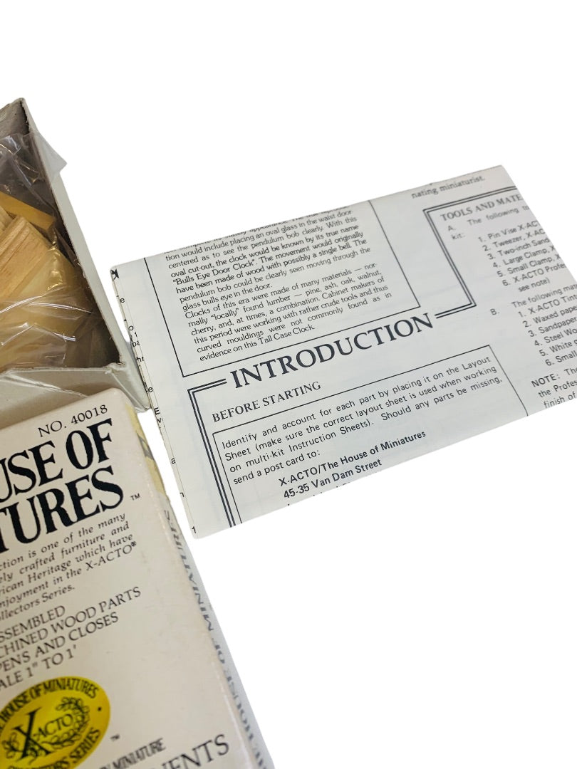 The House of Miniatures 40018 Vintage William and Mary Tall Case Clock X-Acto 1:12 New