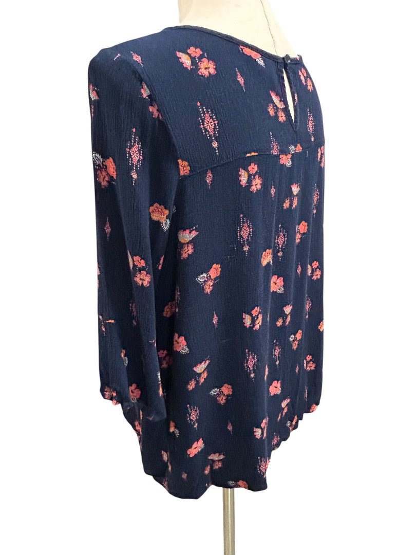 Size 18.5 Mudd Girls Boho Navy Blue Pink Print Blouse Shirt Lace