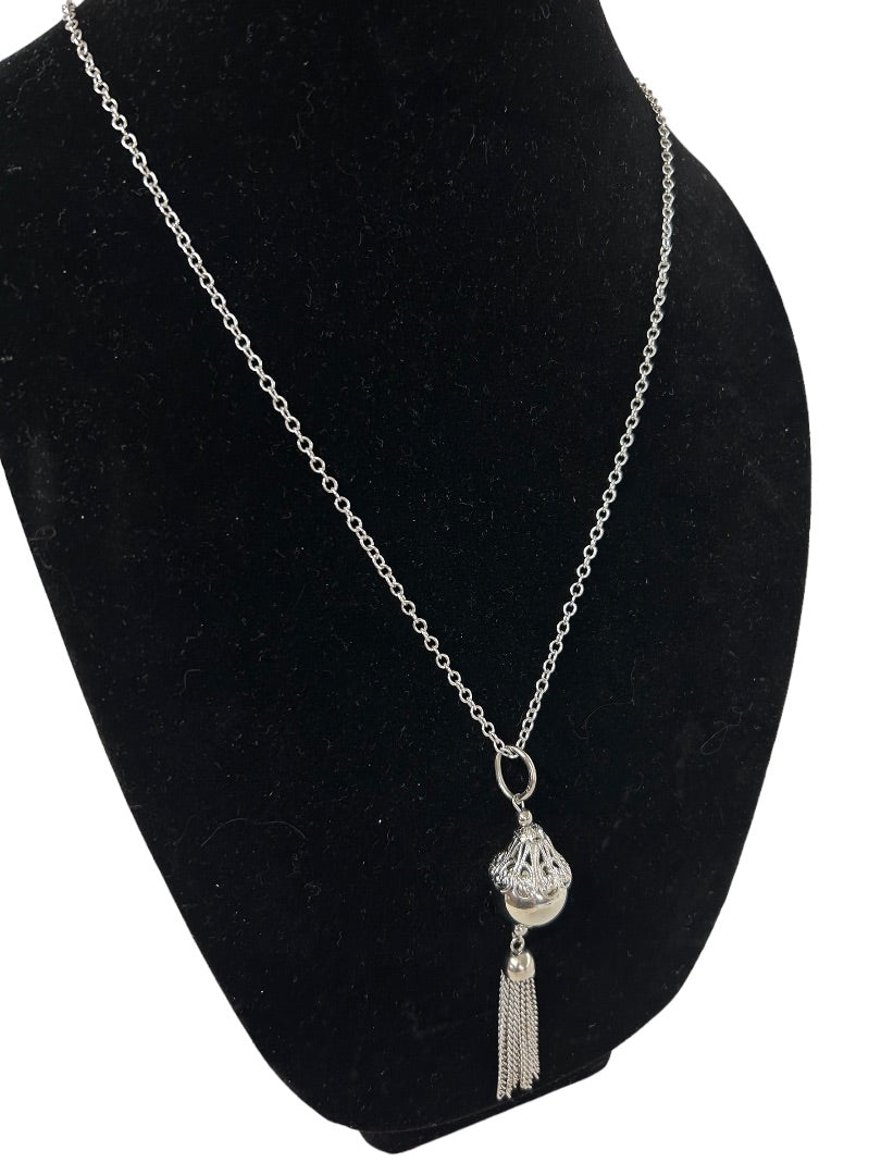 Signed Sarah Coventry Silvertone Tassel Pendant Necklace 24" Chain