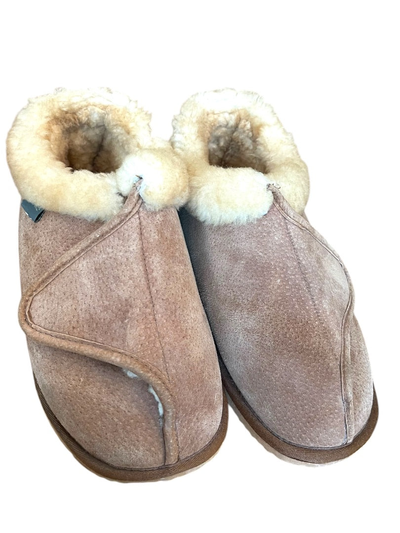 Size 11 (Mens 9) Cloud Nine Adjustable Wrap Sheepskin Slipper Brown Unisex