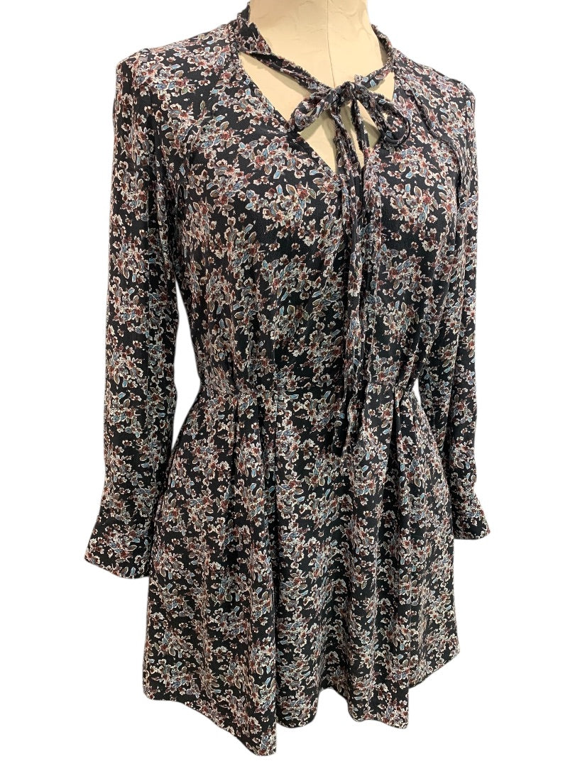 Small Dolce Vita Silk Floral Print Long Sleeve Dress V-Neck Tie Pockets