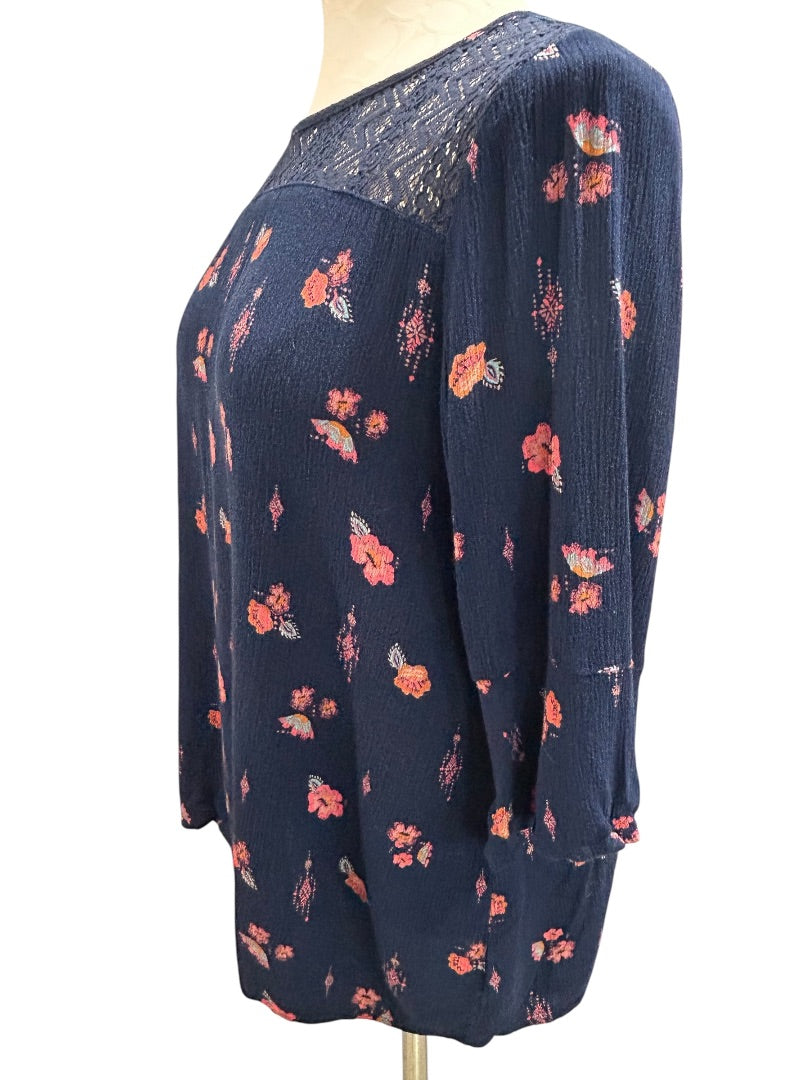 Size 18.5 Mudd Girls Boho Navy Blue Pink Print Blouse Shirt Lace