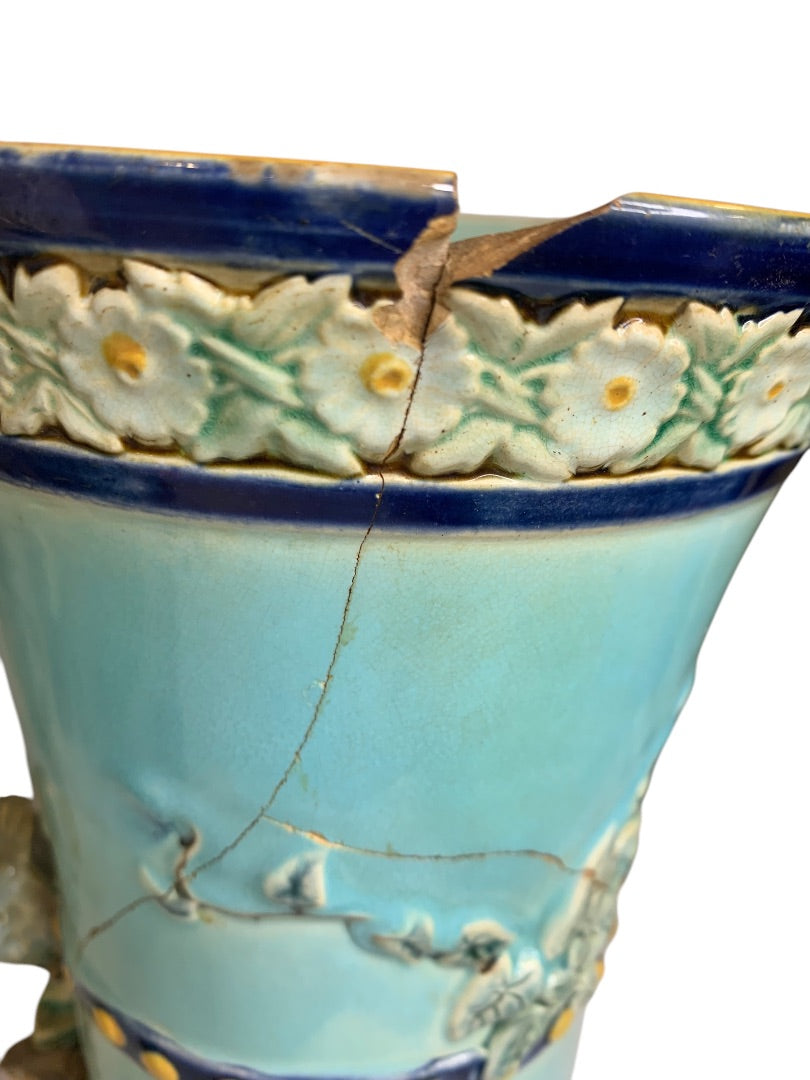 Antique Majolica Holdcroft Vase Wren Calla Lilies Cracks Chips 10.5"