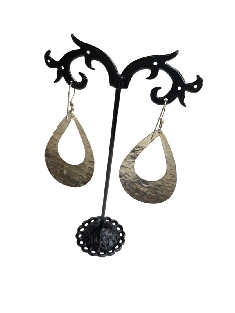 Silvertone Hammered Pierced Fishhook Earrings Lightweight 2" Drop