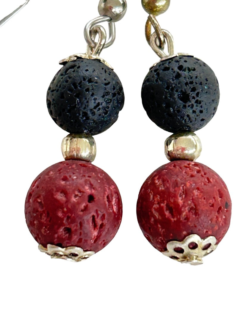 Beaded Black Red Hook Pierced Earrings Silvertone 1" Drop Dangle Lightweight