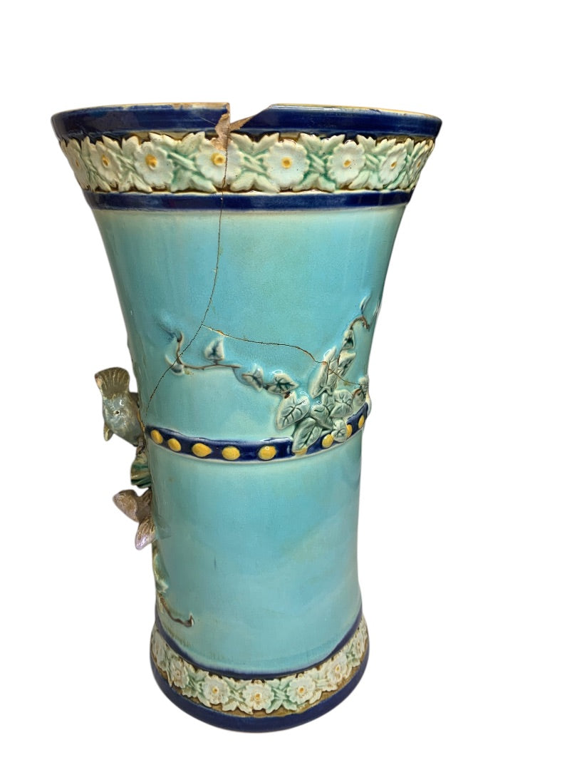 Antique Majolica Holdcroft Vase Wren Calla Lilies Cracks Chips 10.5"
