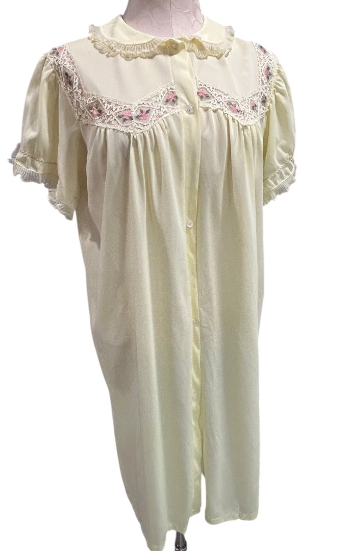 Vintage Nylon Robe Peignoir Butter Yellow Floral Lace Short Sleeve