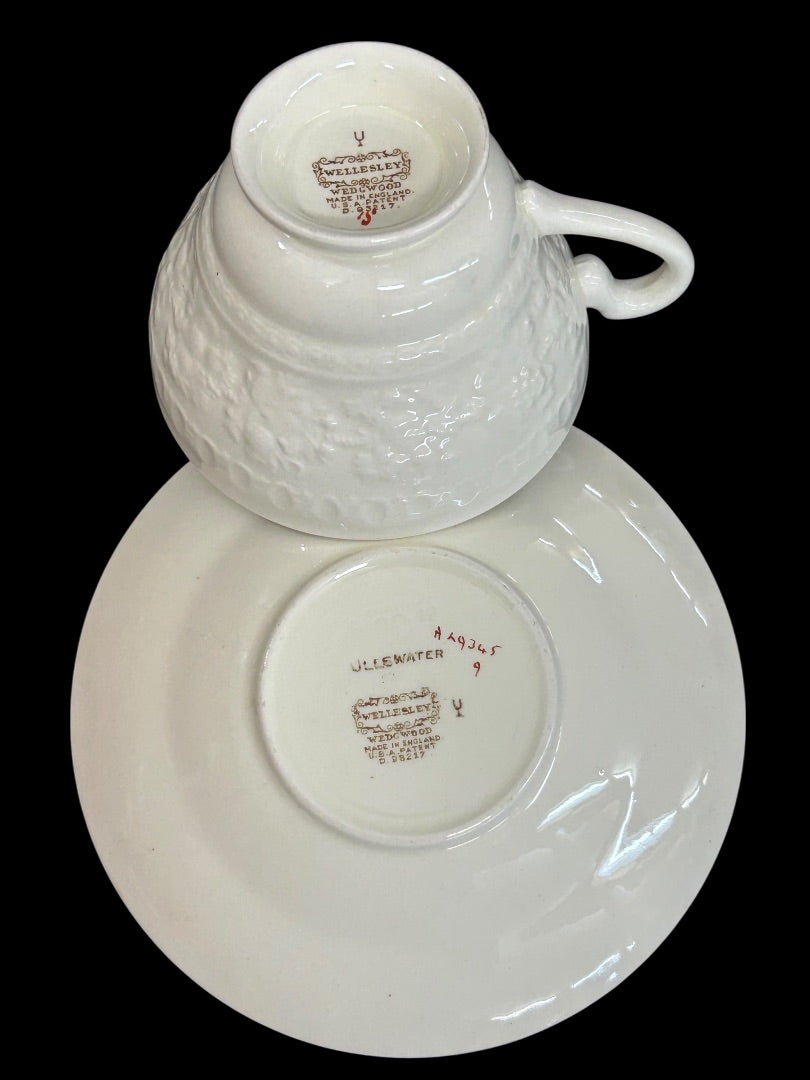 1940s Wellesley Wedgwood Ullswater China Teacup and Saucer