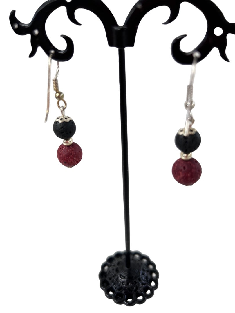 Beaded Black Red Hook Pierced Earrings Silvertone 1" Drop Dangle Lightweight