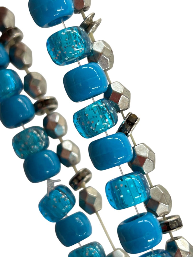 Set of 2 Acrylic Stretch Bracelets Silvertone Teal Sparkly