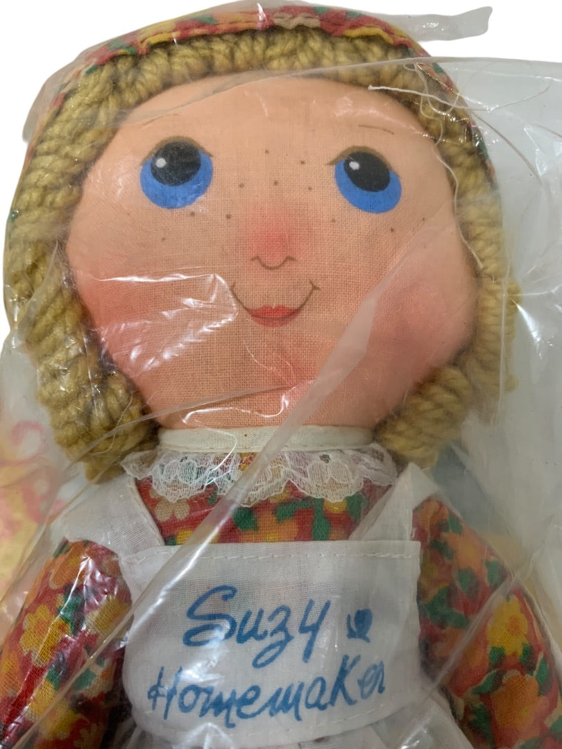 1970s Suzy Homeaker and Her Stroller in Box Coleco No 9161 New