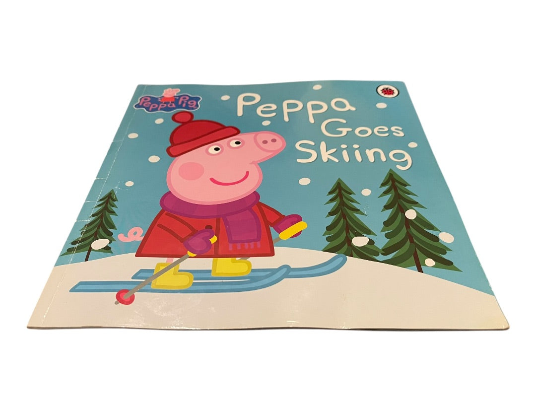 Peppa Pig Set of 9 Paperback Books Ladybird Books