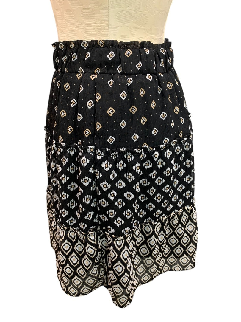 Small Petite Loft Pull on Skirt Black White Tan Pattern Lined