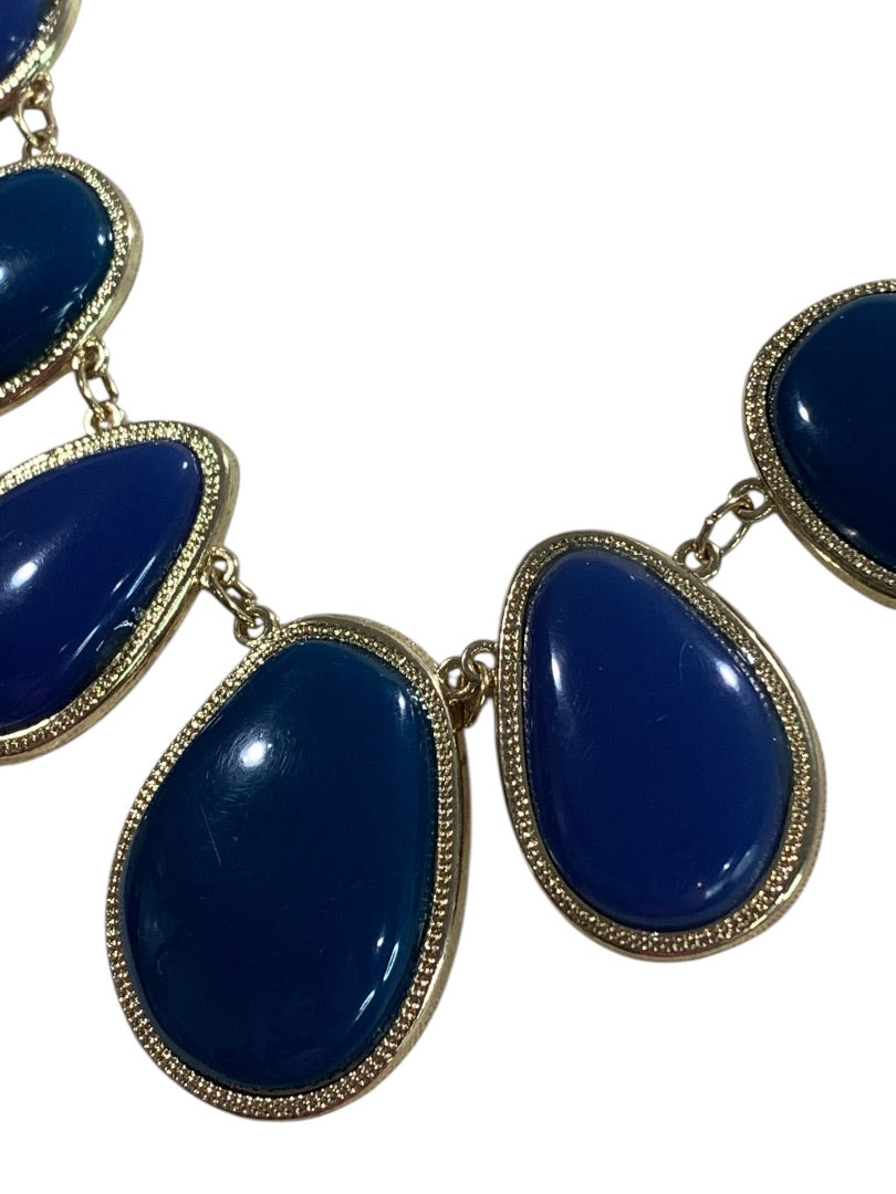 New York & Co Goldtone Blue Statement Necklace Lays Flat 21 Inch