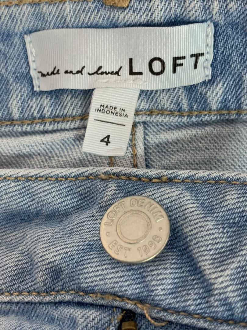 Size 4 Loft Jean Skirt Light Wash Denim 17 Inch Length