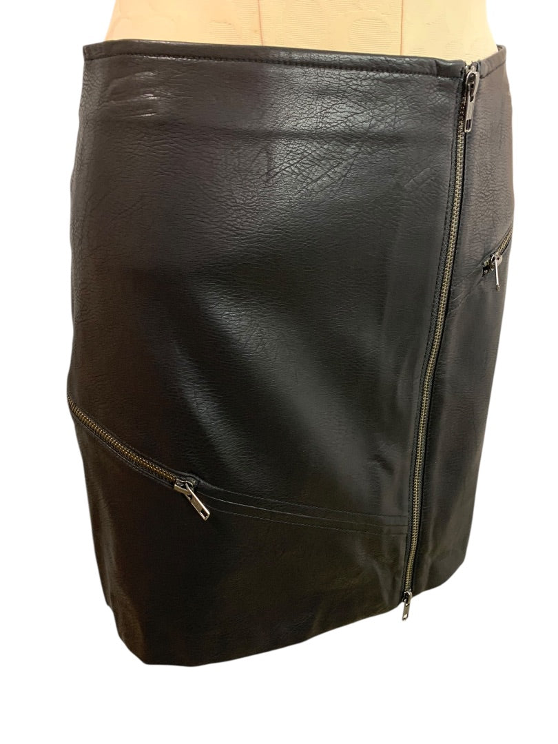 Small Leith Black Moto Style Vegan Leather Mini Skirt 15" Length