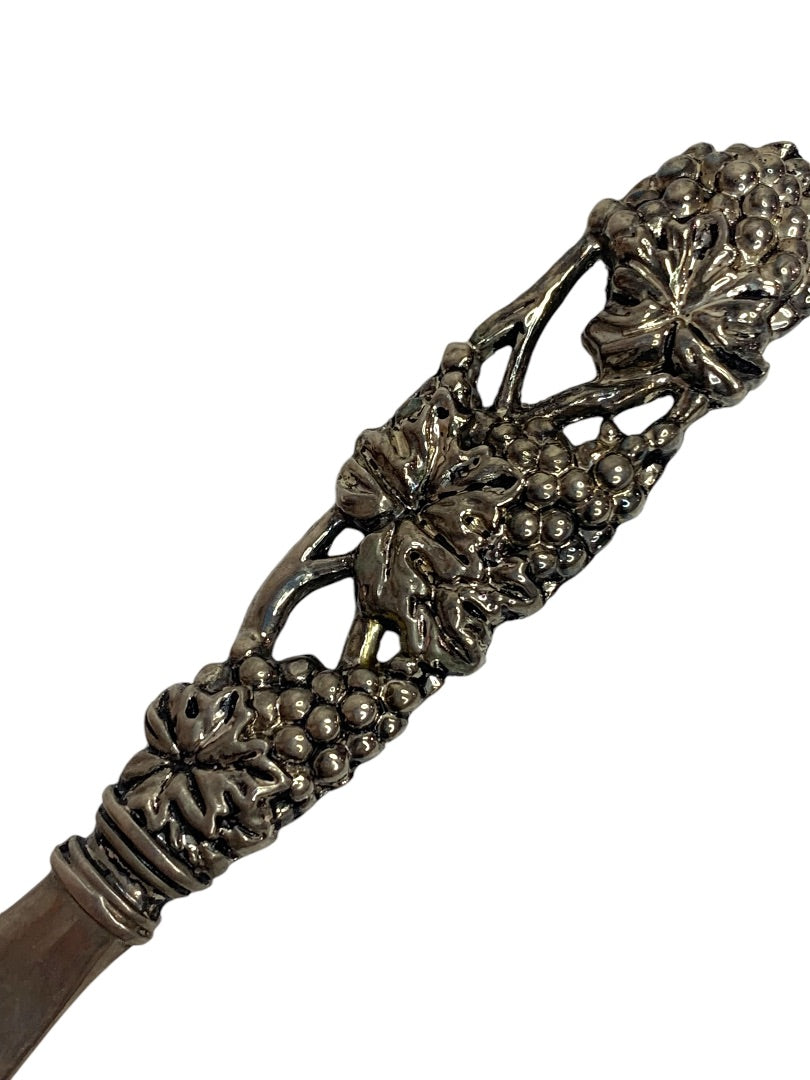 Godinger Silvertone Repousse Vintage Cheese Butter Spreader Knife