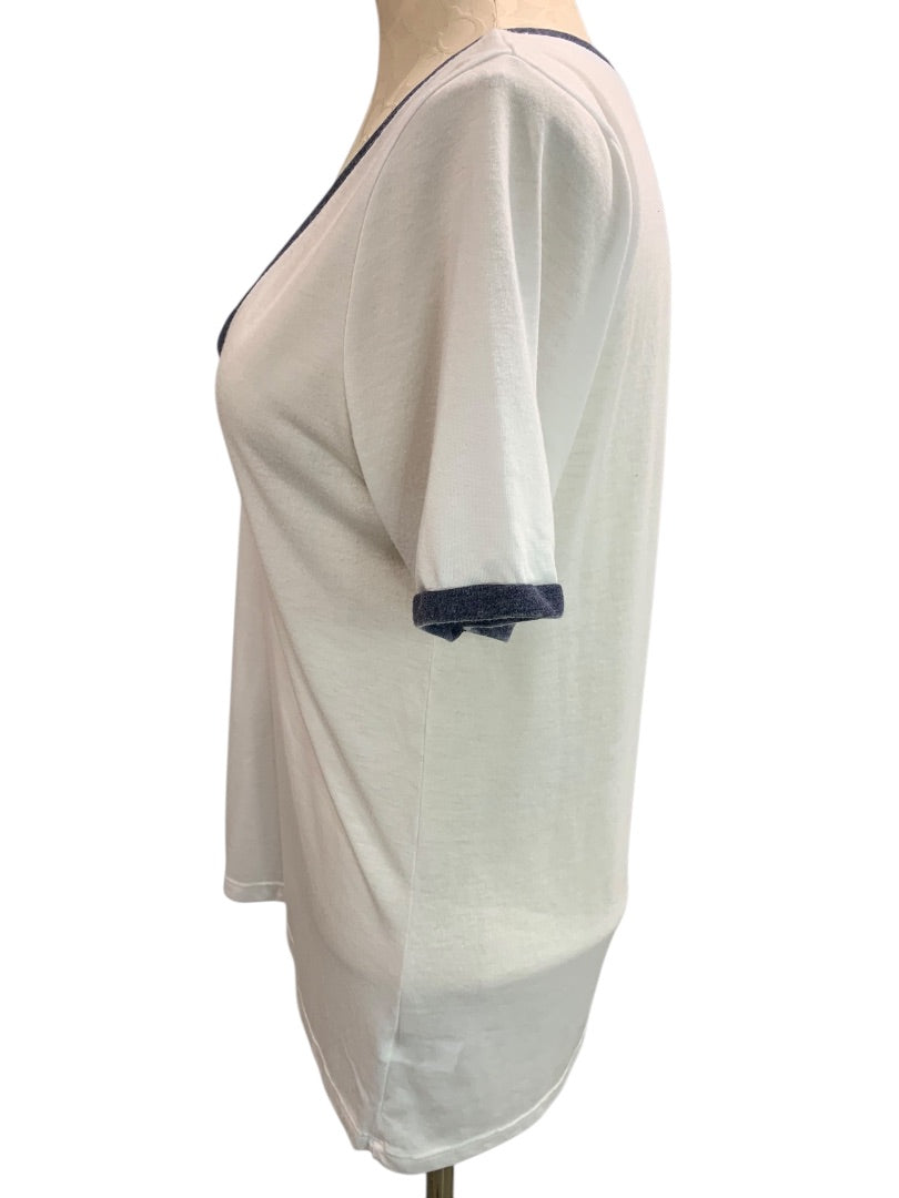 Small Treasure & Bond Womens Oversize V-Neck Tshirt White Blue