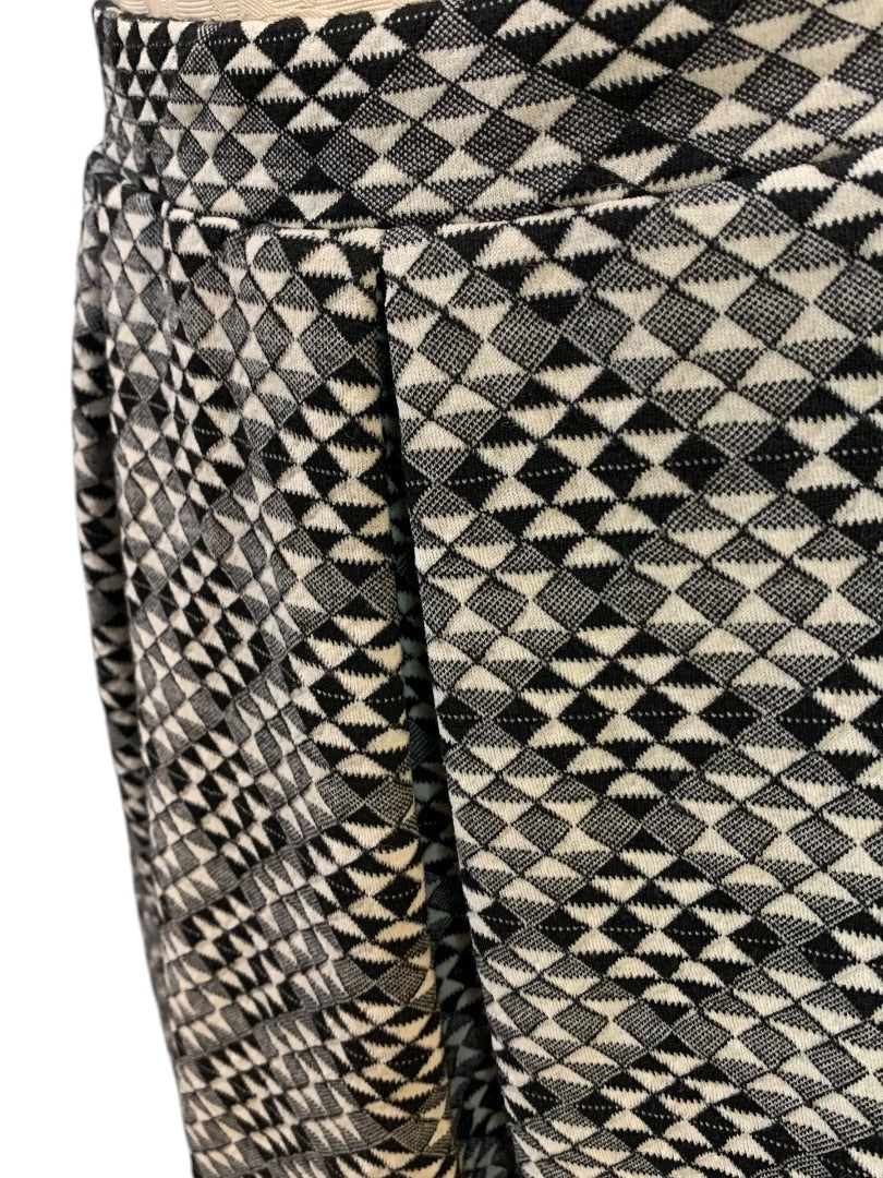 Small Joe B by Joe Benbasset Knit Pull On Elastic Waist Flare Skirt