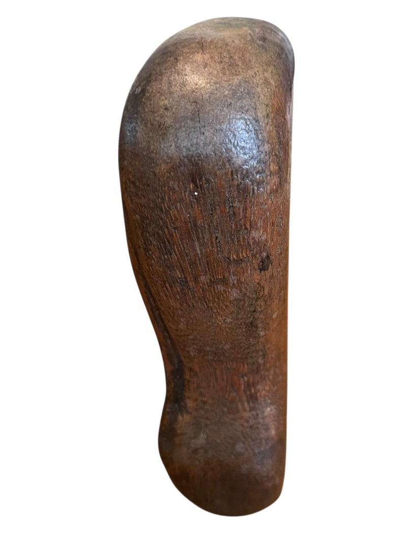 Wooden Carved Madonna and Child NZAU 7" x 4" x 2"