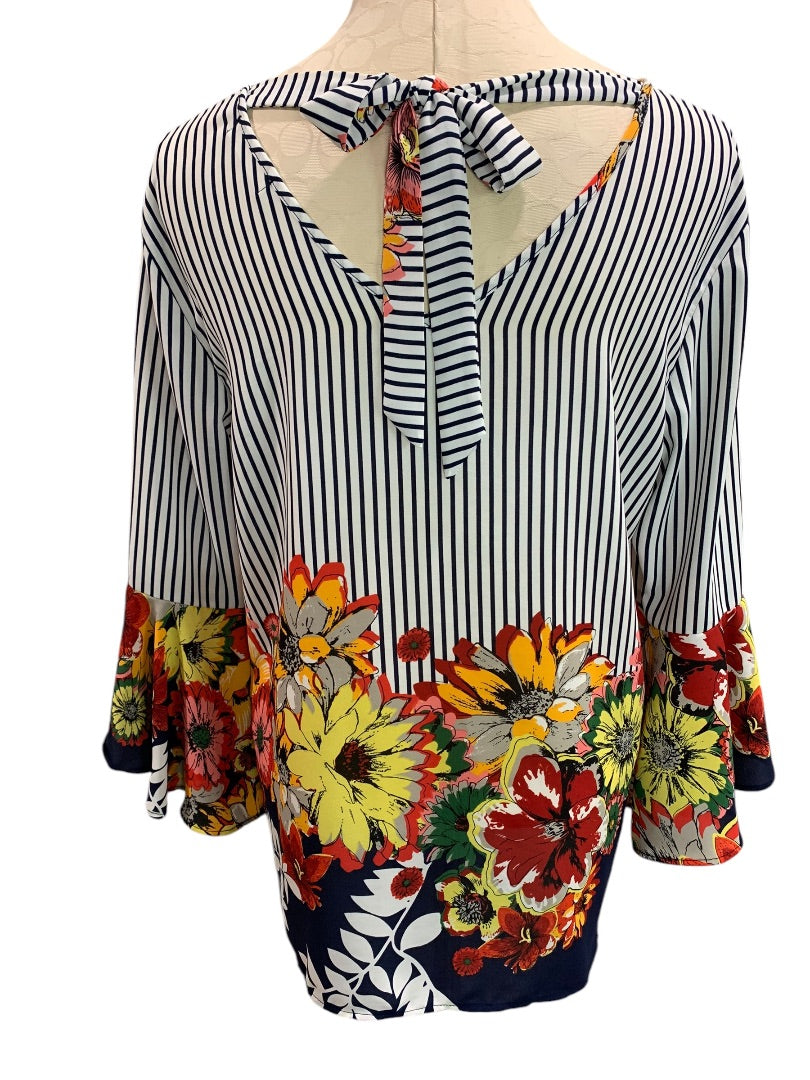 Medium Cherish Popover V-Neck Blouse Floral Striped Shirt