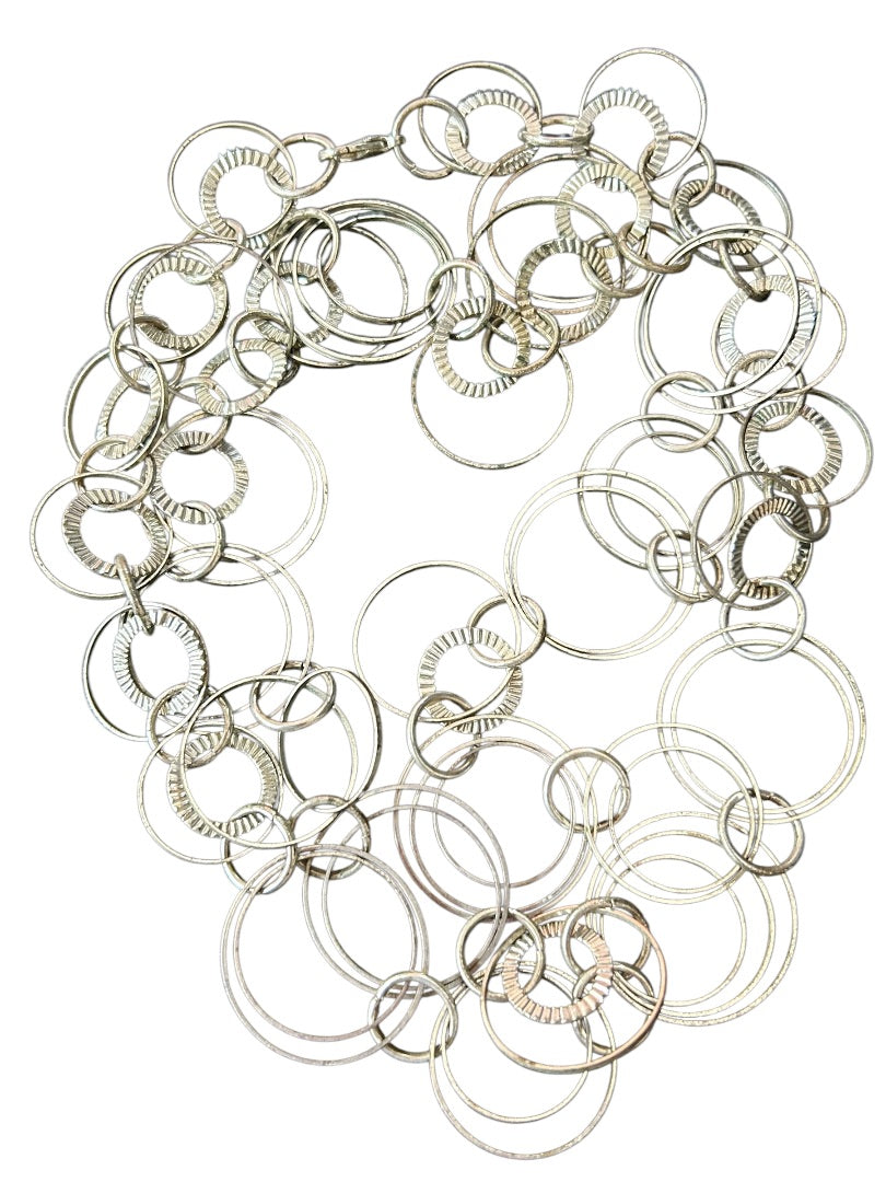Silvertone Interlocking Circles Statement 34 Inch Necklace Overhead No Clasp Lightweight