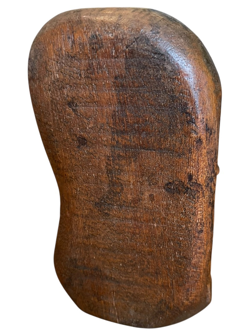 Wooden Carved Madonna and Child NZAU 7" x 4" x 2"