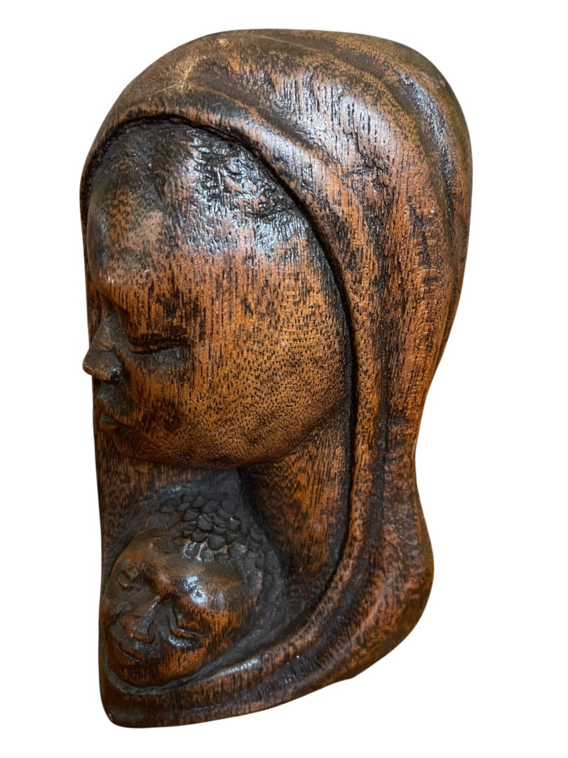 Wooden Carved Madonna and Child NZAU 7" x 4" x 2"