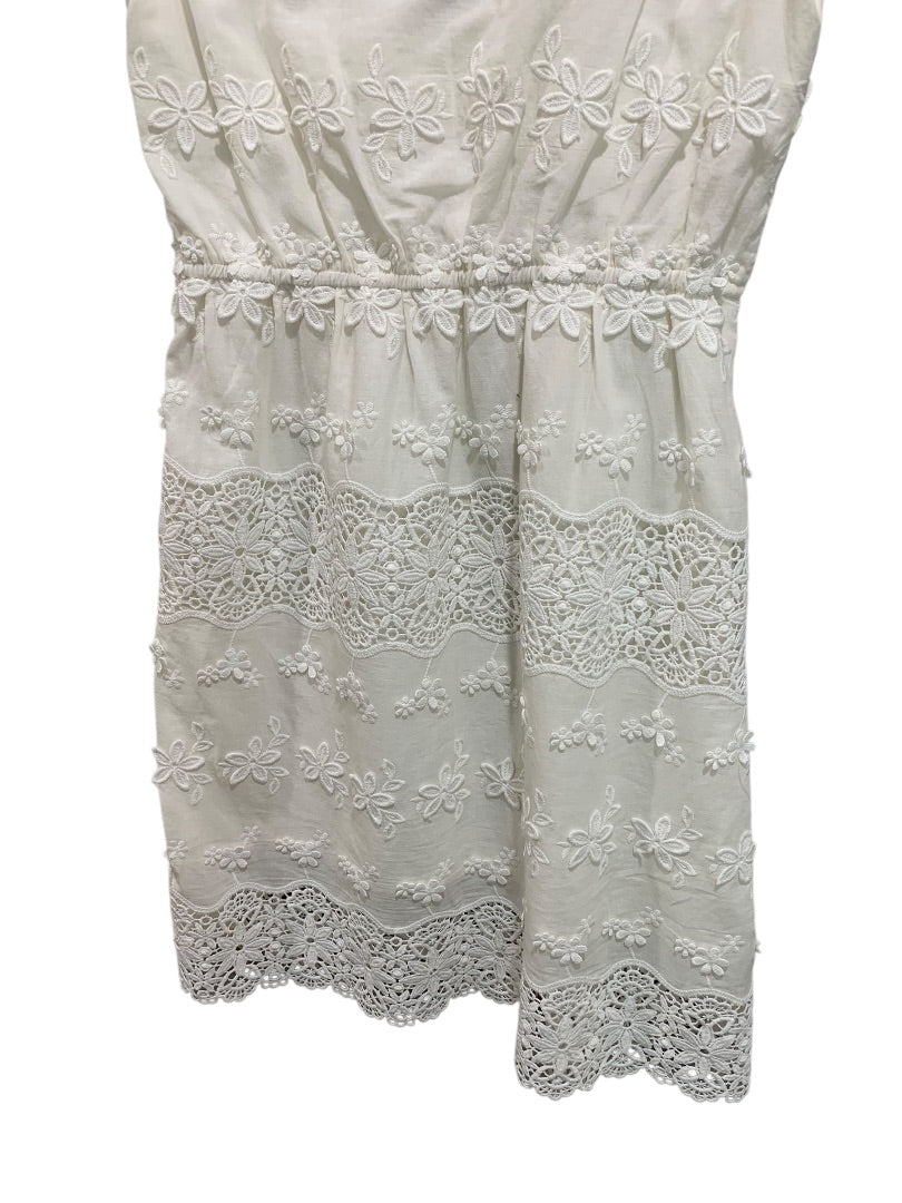 XS Aqua Brand White Sheath Dress Lace Applique V-Neck Sleeveless
