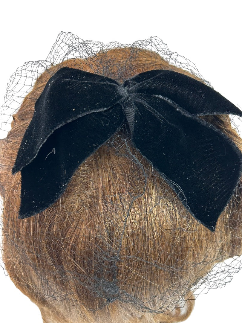 Black Velvet Hair Bow Veil Netting 1950s Vintage Bejeweled
