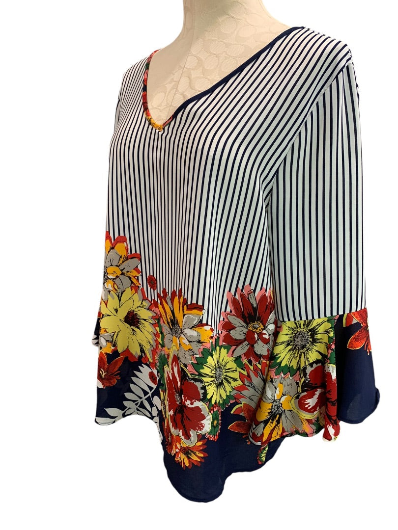 Medium Cherish Popover V-Neck Blouse Floral Striped Shirt