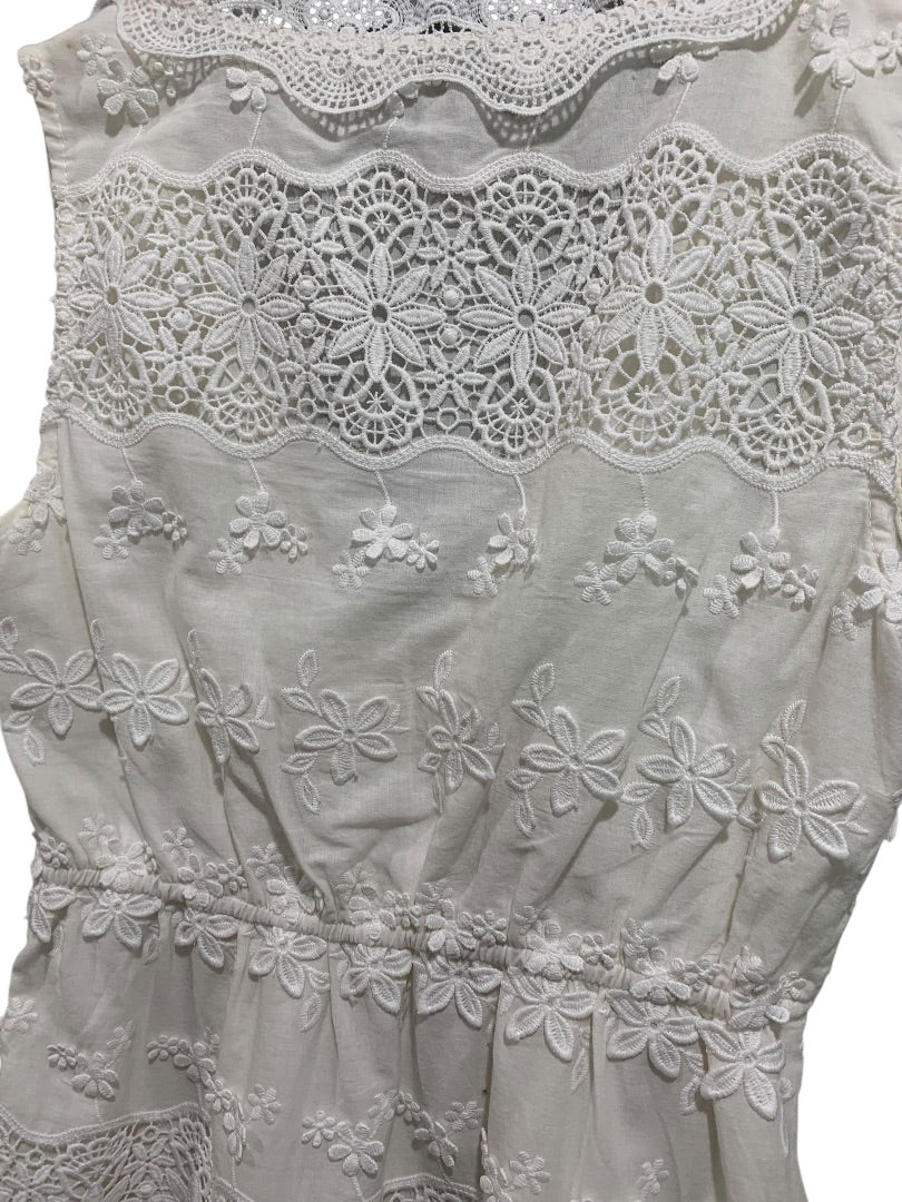XS Aqua Brand White Sheath Dress Lace Applique V-Neck Sleeveless