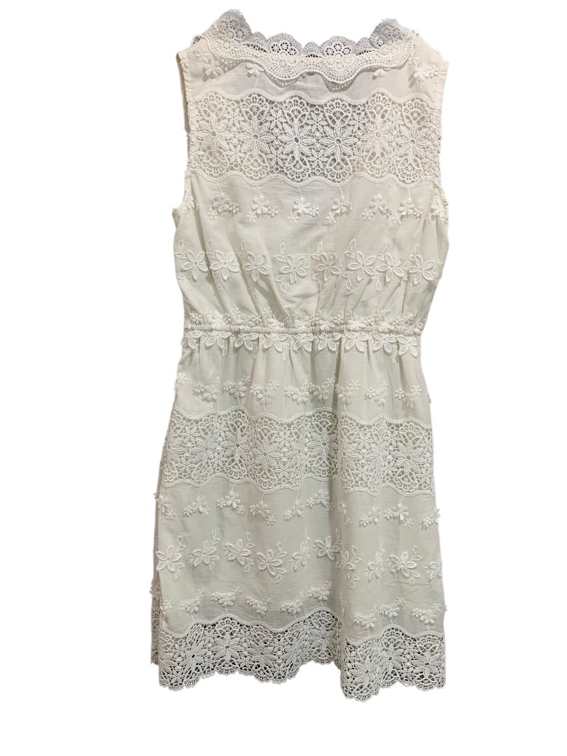XS Aqua Brand White Sheath Dress Lace Applique V-Neck Sleeveless