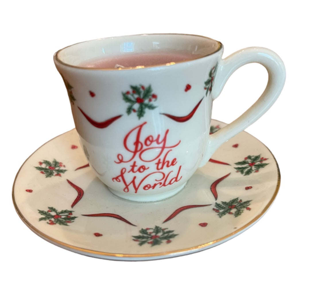 Dicksons Joy to the World Holly Ribbon Christmas Cup & Saucer Candle