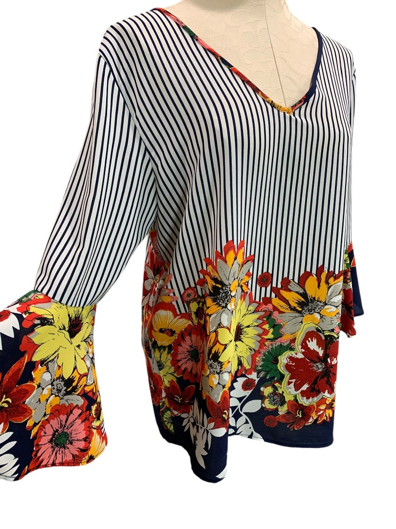 Medium Cherish Popover V-Neck Blouse Floral Striped Shirt